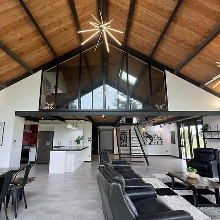 The Clubhouse Villa Hamilton Ngoại thất bức ảnh