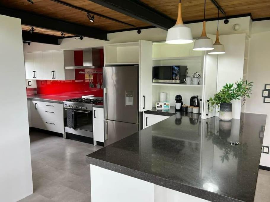 The Clubhouse Villa Hamilton Ngoại thất bức ảnh